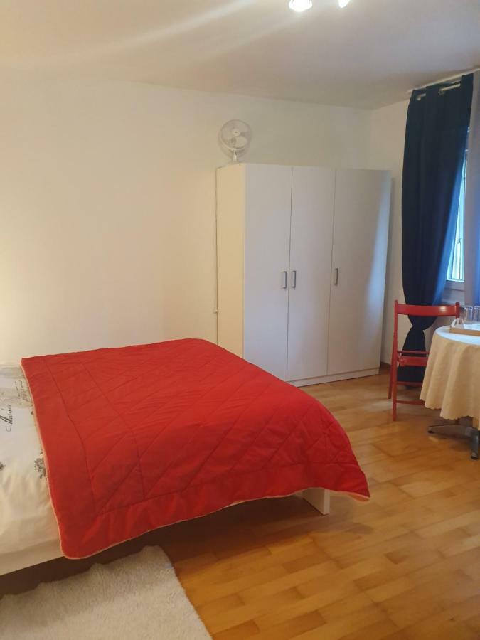 Maison Du Fey Hotel Moudon Buitenkant foto